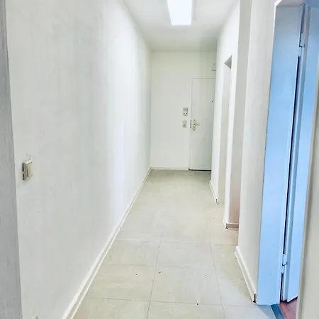 Ruhige Monteurwohnung Fuer 6 Personen Im Gruenen 56m2 Apartment *